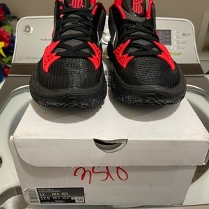 Nike Kyrie 4 low